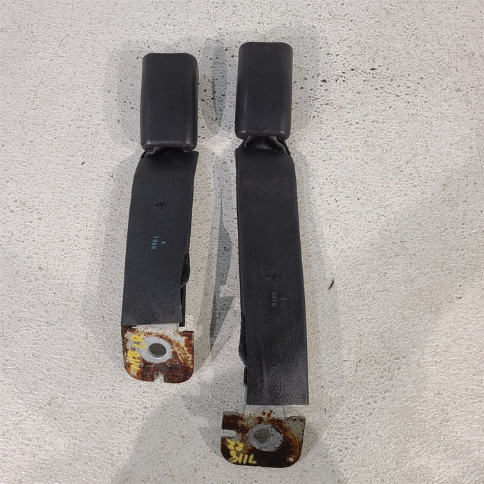 99-04 Mustang Rear Seat Belt Buckles Latches Aa7118