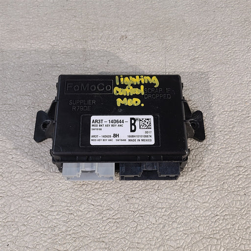 47723561