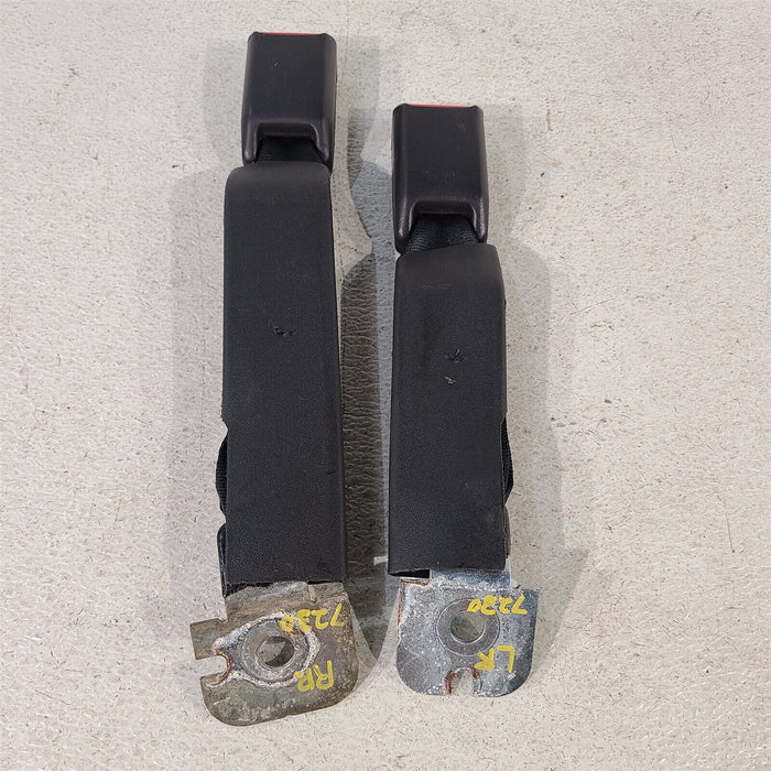 94-98 Mustang Rear Seat Belt Buckles Latches Pair Aa7230