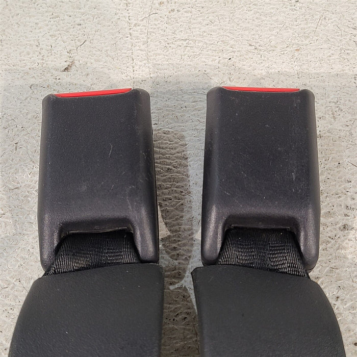 94-98 Mustang Rear Seat Belt Buckles Latches Pair Aa7239