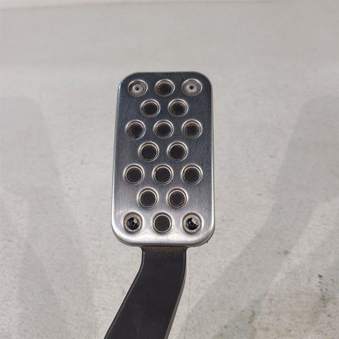 43701900
