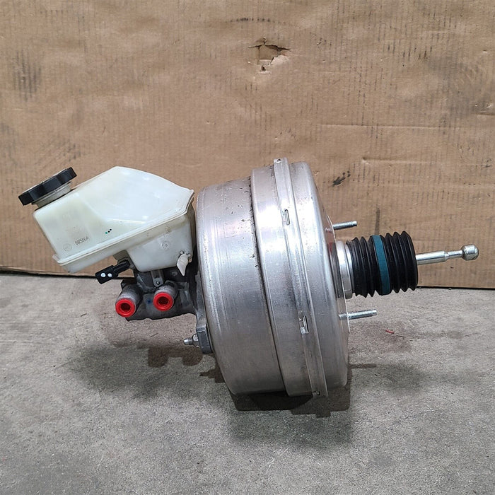 16-18 Camaro Ss Brake Vacuum Booster With Master Cylinder Aa7227