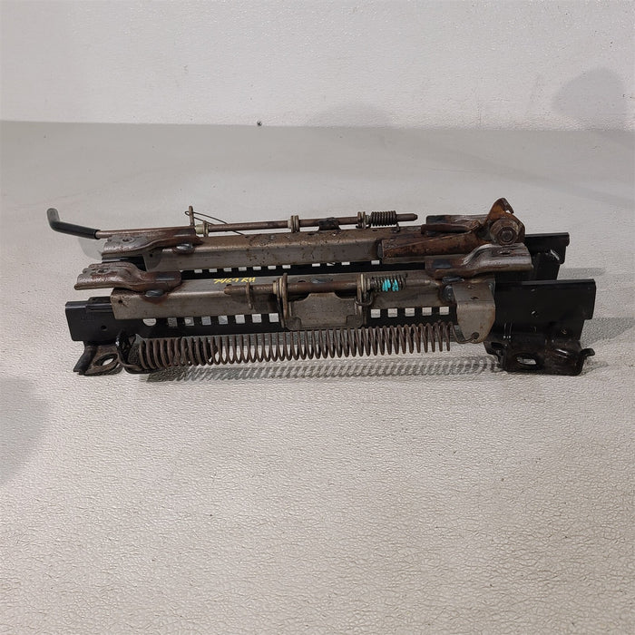 47076904
