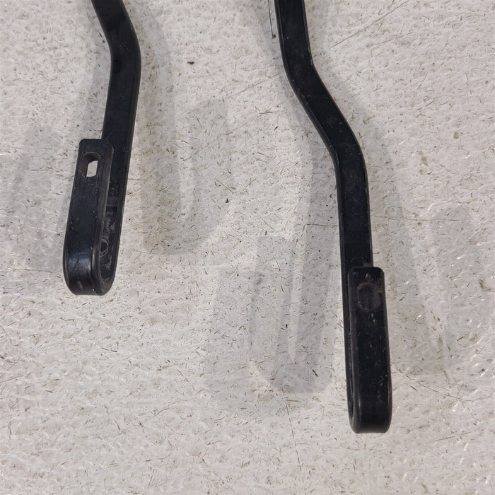 94-98 Ford Mustang GT Windshield Wiper Arms LH RH Set AA7195