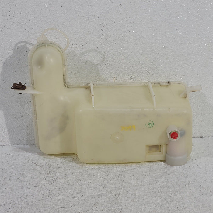 94-95 Ford Mustang Cobra Windshield Washer Bottle W/ Pump Aa7099