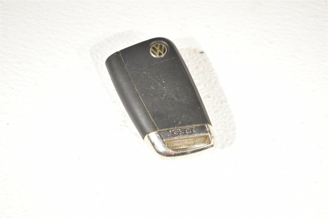 10-17 Volkswagen Gti Key Fob Key Remote Aa6825 .