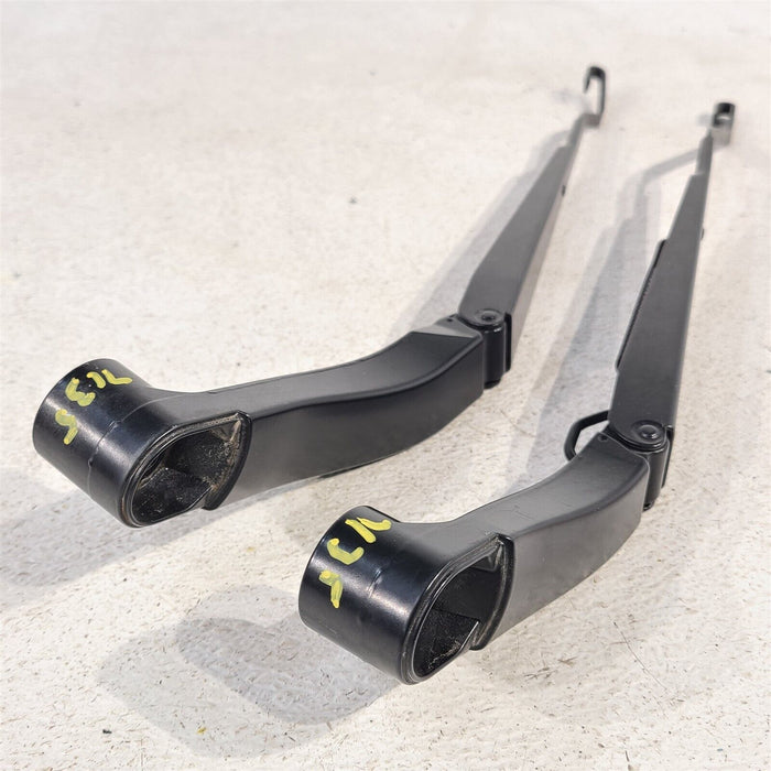 16-20 Camaro Ss Windshield Wiper Arm Set Pair Aa7135