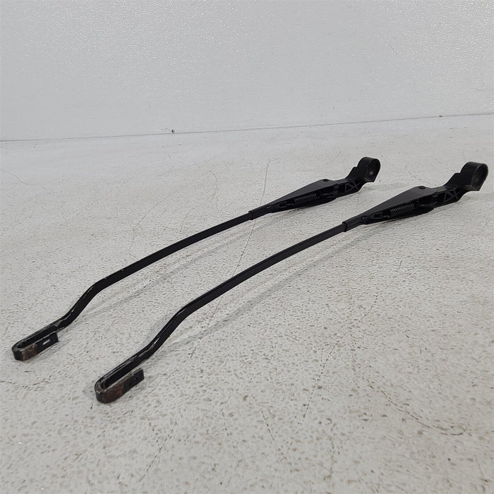 82-85 Porsche 944 Front Windshield Wiper Arms AA7039