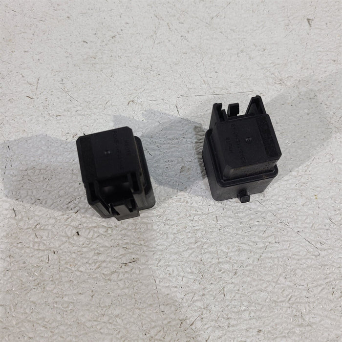 99-04 Mustang Gt Convertible Top Pump Motor Relays (2) Aa7090