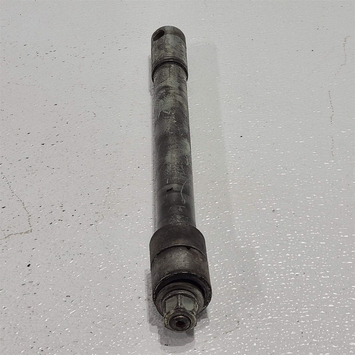 2006 Harley Ultra Classic Electra Glide Front Wheel Axle Shaft Pin PS1055