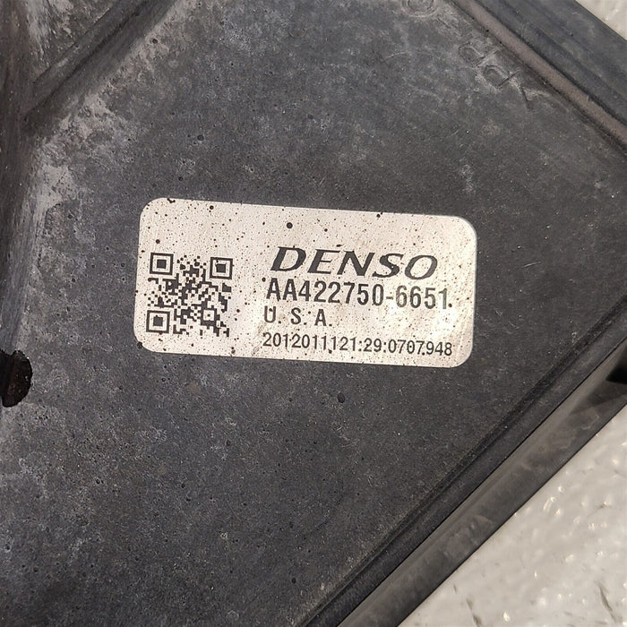 12-15 Camaro Ss Radiator Cooling Dual Fan Fans 6.2L Aa7146