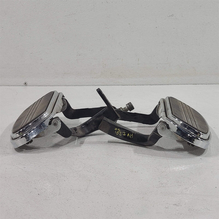 2007 Harley Street Glide Front Foot Rests Pegs Peg Pair PS1027