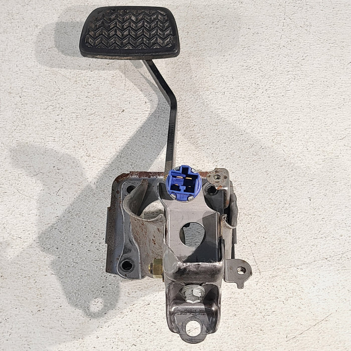 98-05 Lexus GS300 Auto Trans Brake Pedal Assembly AA7050