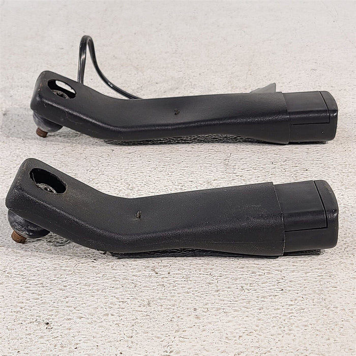 94-98 Mustang Front Seat Belt Buckles Latches Pair AA7036