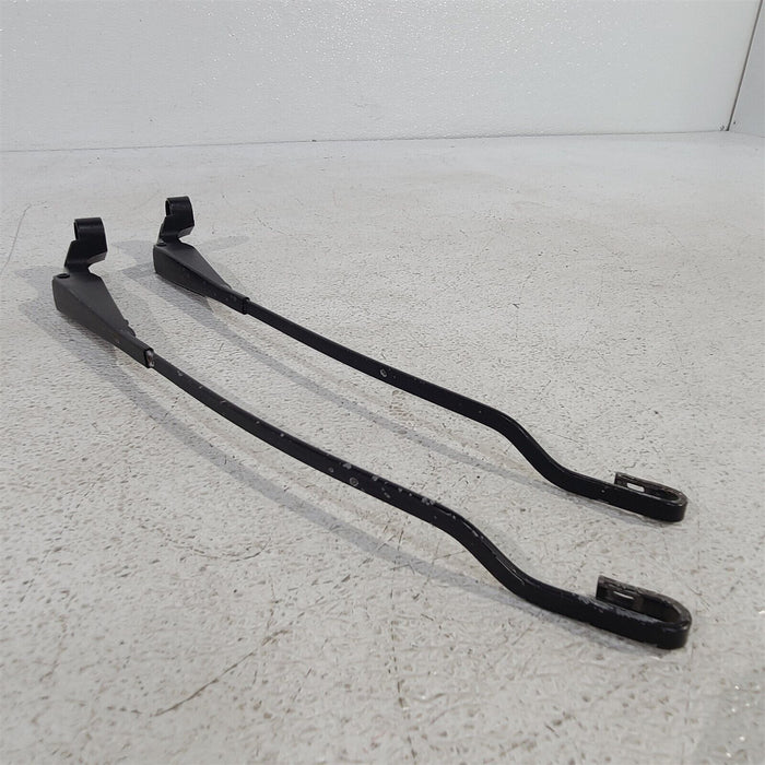 82-85 Porsche 944 Front Windshield Wiper Arms AA7039