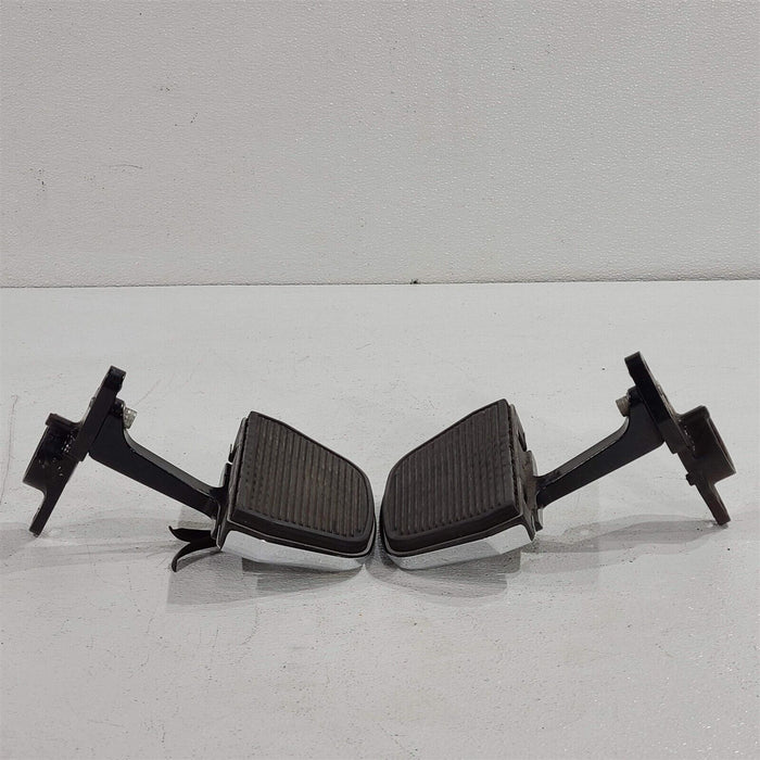 2006 Harley Street Glide FLHXI Passenger Foot Rests Pegs Rear Back PS1036