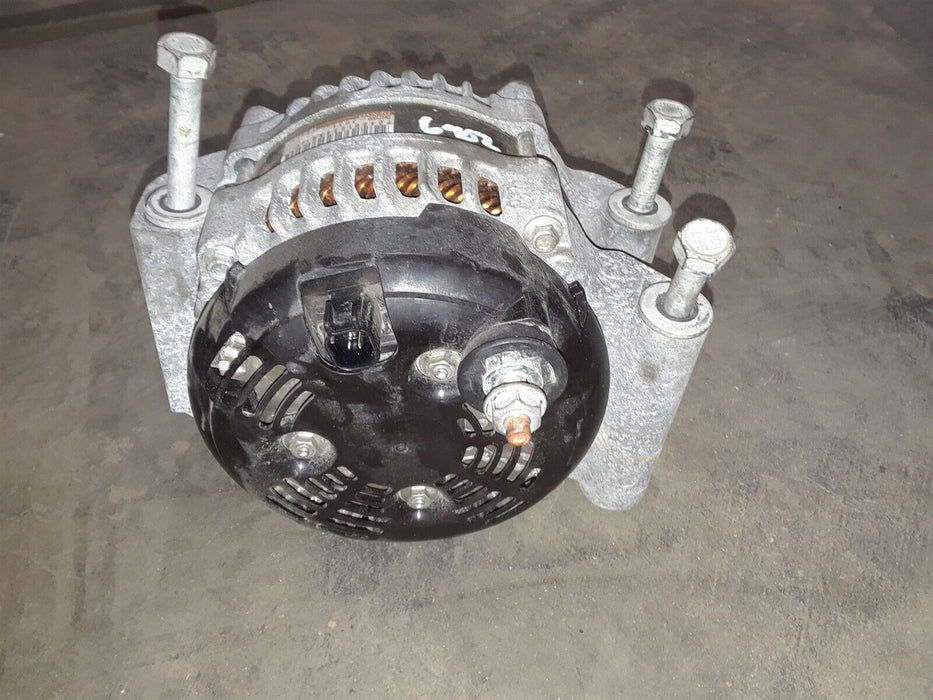 2016 Dodge Charger Srt Hemi Alternator Assembly Aa6402