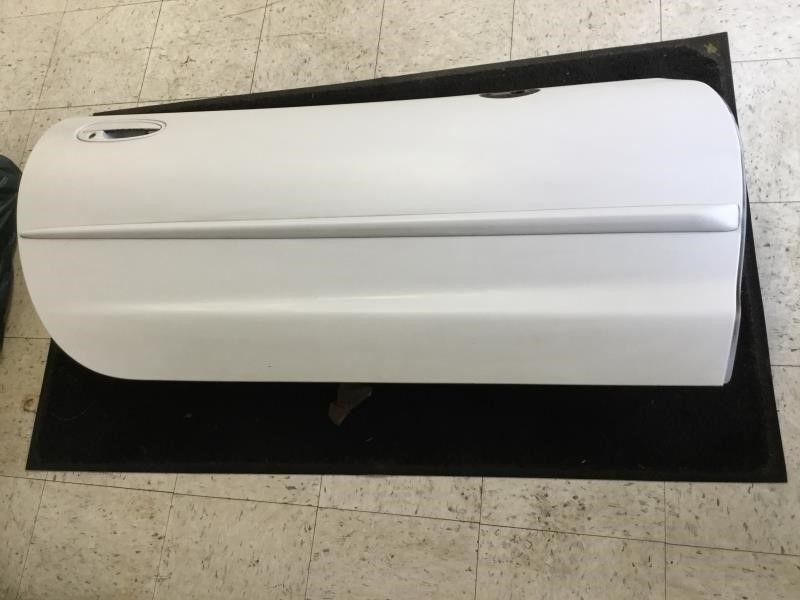 97-04 CORVETTE C5 PASSENGER SIDE DOOR COMPLETE WITH GLASS