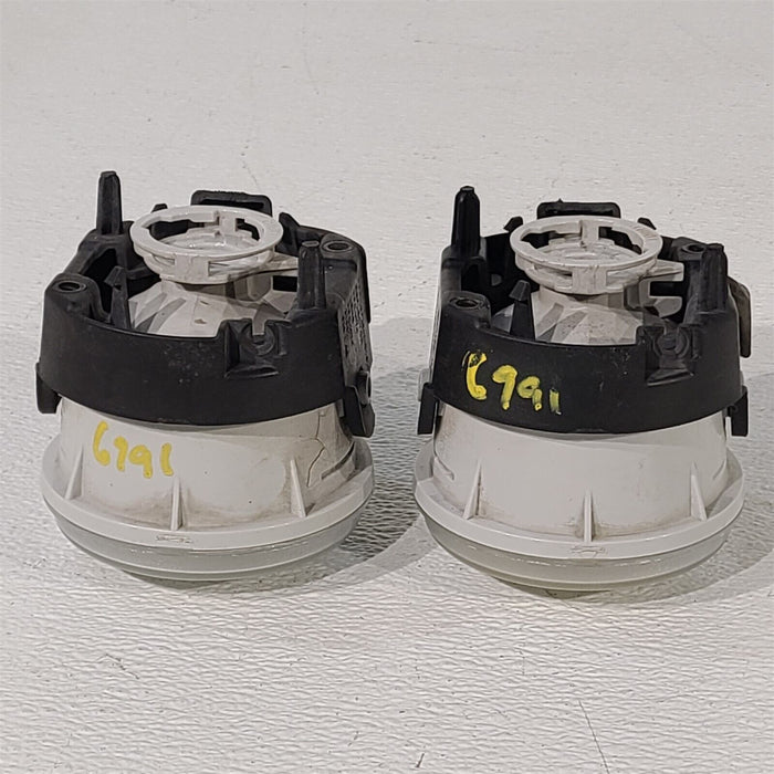 2009 Dodge Challenger SRT8 Fog Lights Driving Lights Pair AA6991